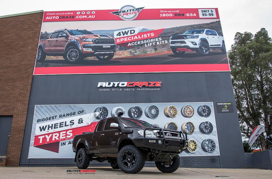 TOYOTA HILUX N70 4WD GD04 MATTE BLACK